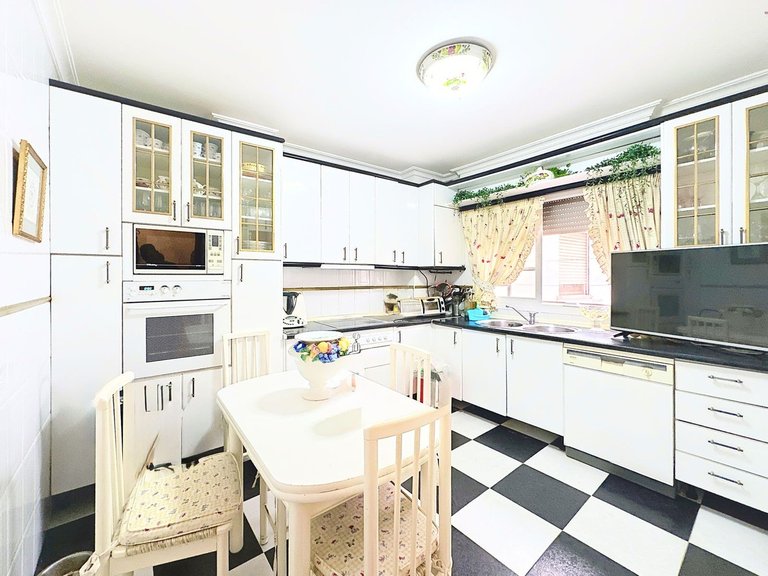 Apartment for Sale in Estepona, Malaga 15