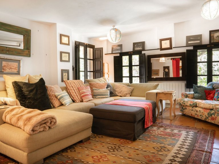 Villa for Sale in Estepona, Malaga 10