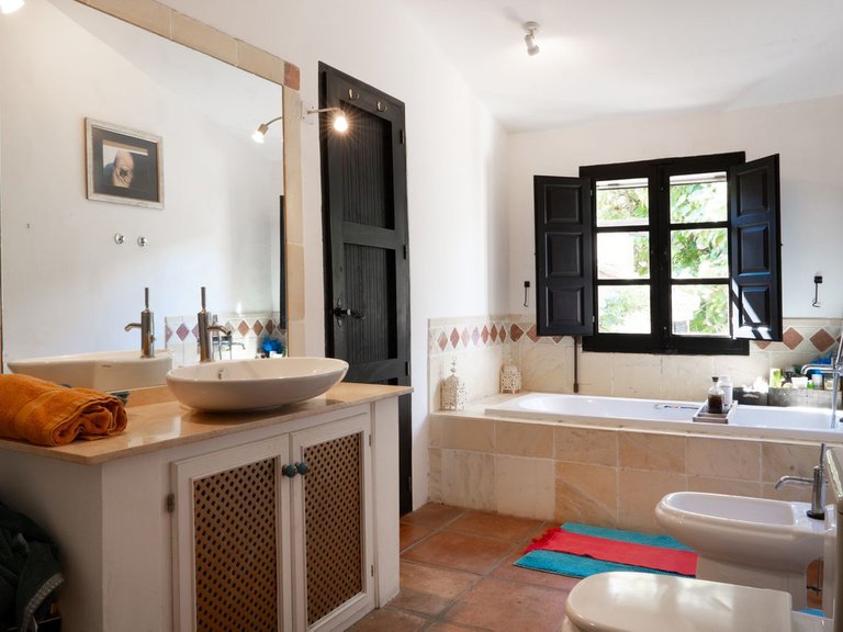 Villa for Sale in Estepona, Malaga 12