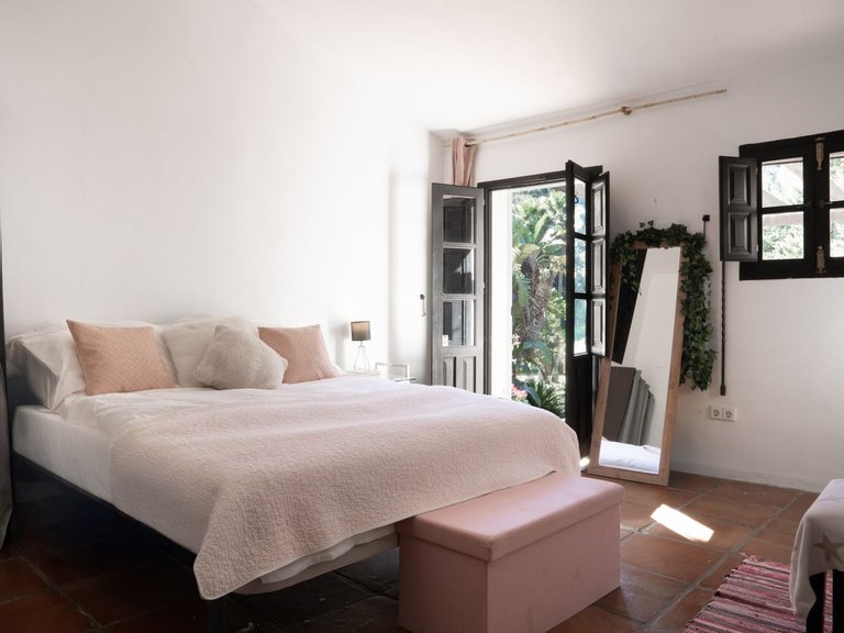 Villa for Sale in Estepona, Malaga 13