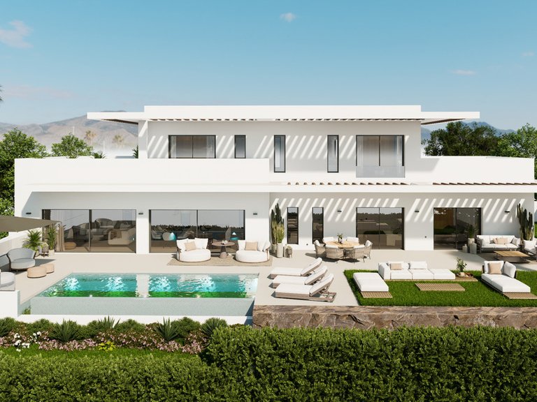 Villa for Sale in Casares Playa, Malaga 1