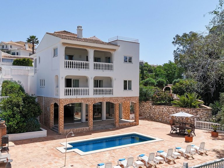 Villa for Sale in Cerros Del Aguila, Malaga 1