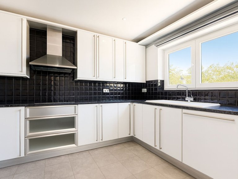 Villa for Sale in Cerros Del Aguila, Malaga 15