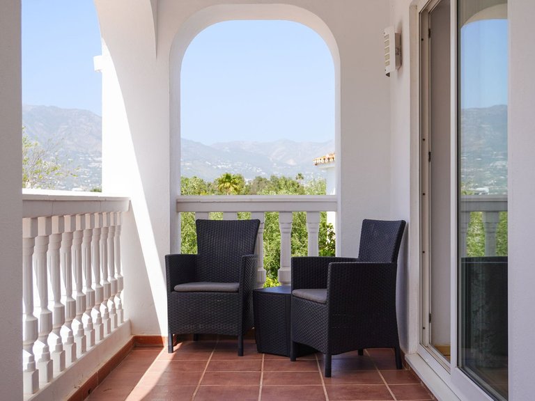 Villa for Sale in Cerros Del Aguila, Malaga 28