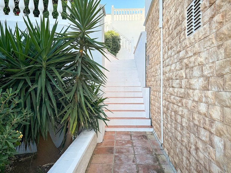 Villa for Sale in Cerros Del Aguila, Malaga 48