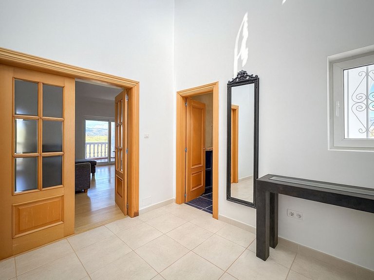 Villa for Sale in Cerros Del Aguila, Malaga 6