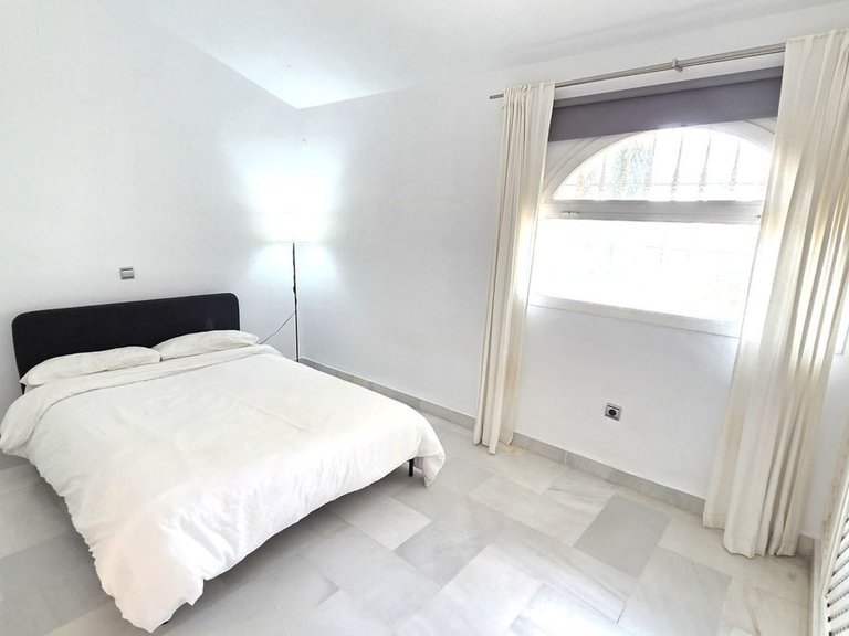 Villa for Sale in Marbella, Malaga 11