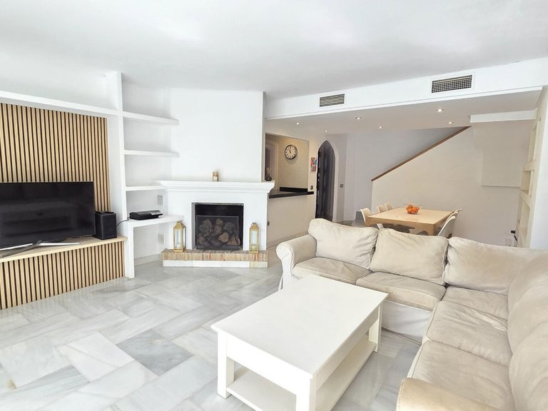 Villa for Sale in Marbella, Malaga 4