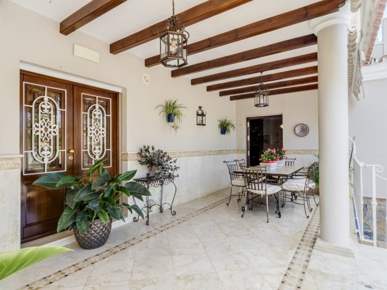 Villa for Sale in Alhaurín El Grande, Malaga 11