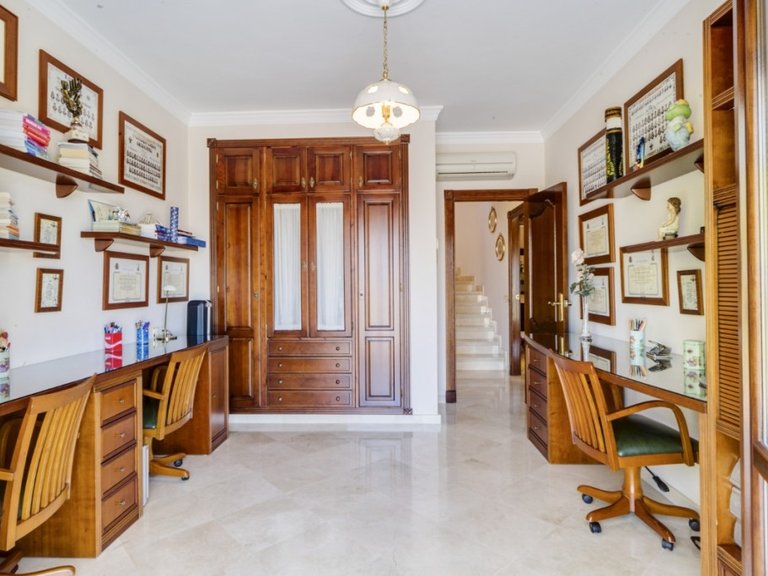 Villa for Sale in Alhaurín El Grande, Malaga 24