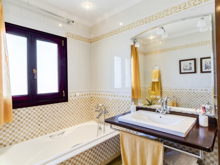 Villa for Sale in Alhaurín El Grande, Malaga 31