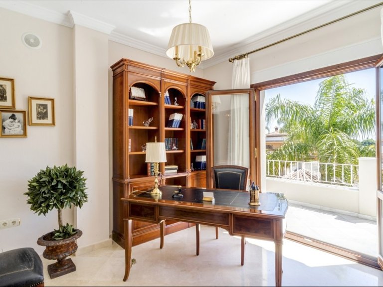 Villa for Sale in Alhaurín El Grande, Malaga 33