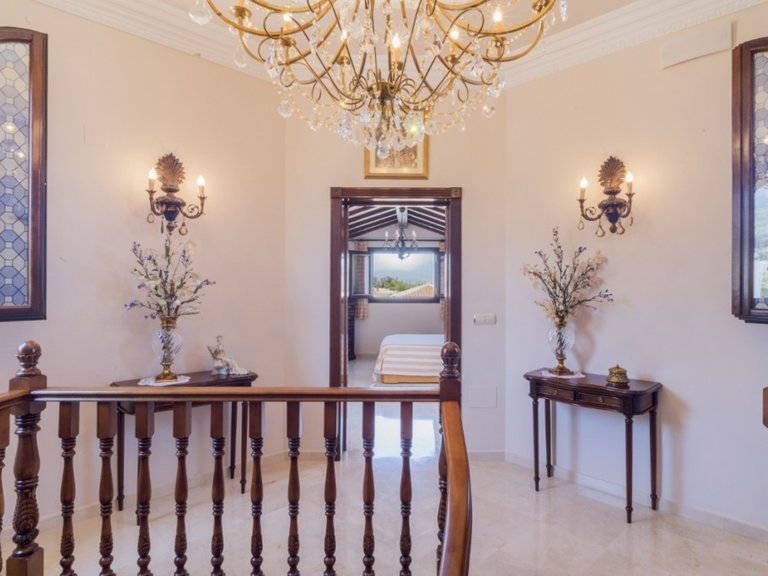 Villa for Sale in Alhaurín El Grande, Malaga 37