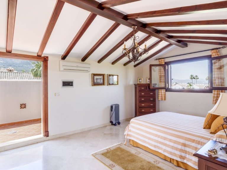 Villa for Sale in Alhaurín El Grande, Malaga 39