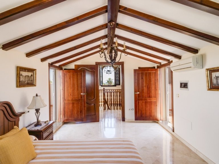 Villa for Sale in Alhaurín El Grande, Malaga 40