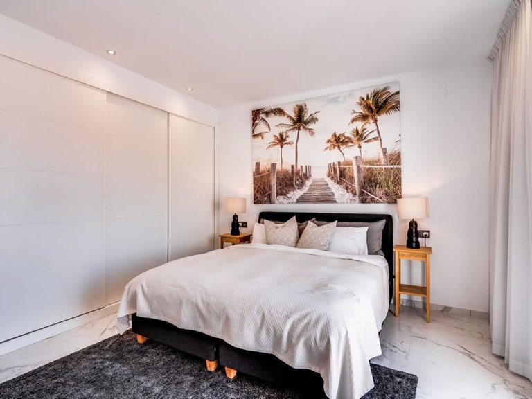 Apartment for Sale in Puerto Banús, Malaga 15