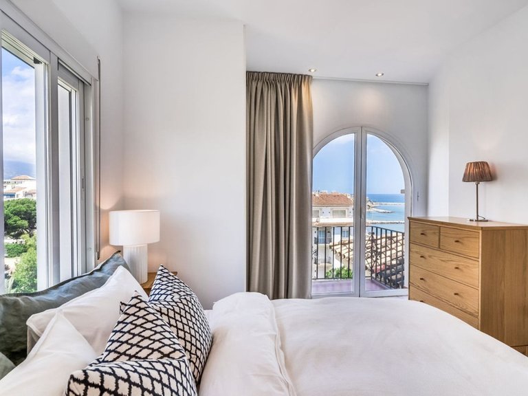 Apartment for Sale in Puerto Banús, Malaga 18