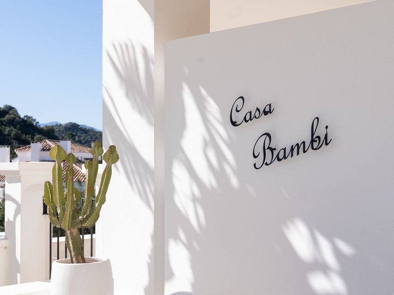 Apartment for Sale in Nueva Andalucía, Malaga 19