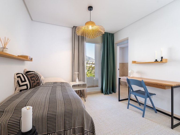 Apartment for Sale in Nueva Andalucía, Malaga 25