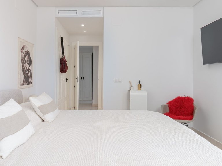 Apartment for Sale in Nueva Andalucía, Malaga 30