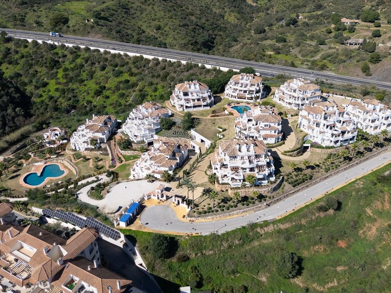 Apartment for Sale in Nueva Andalucía, Malaga 34