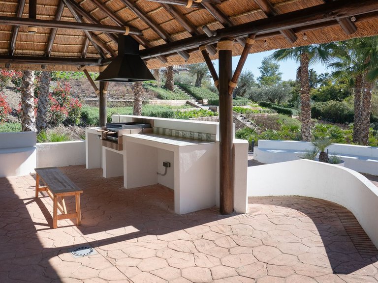 Apartment for Sale in Nueva Andalucía, Malaga 36