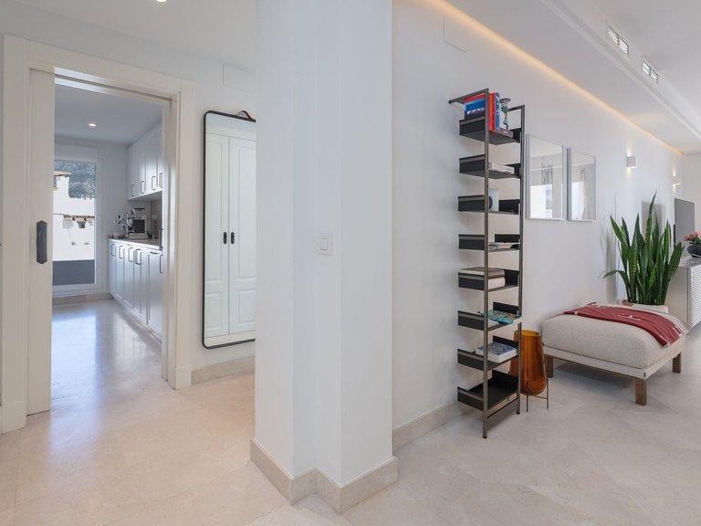 Apartment for Sale in Nueva Andalucía, Malaga 4