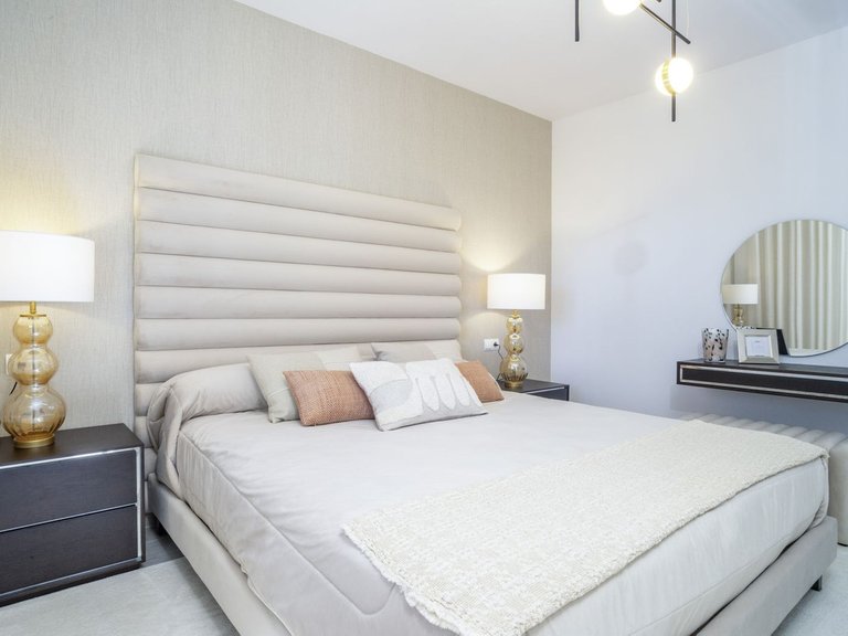 Apartment for Sale in Nueva Andalucía, Malaga 25