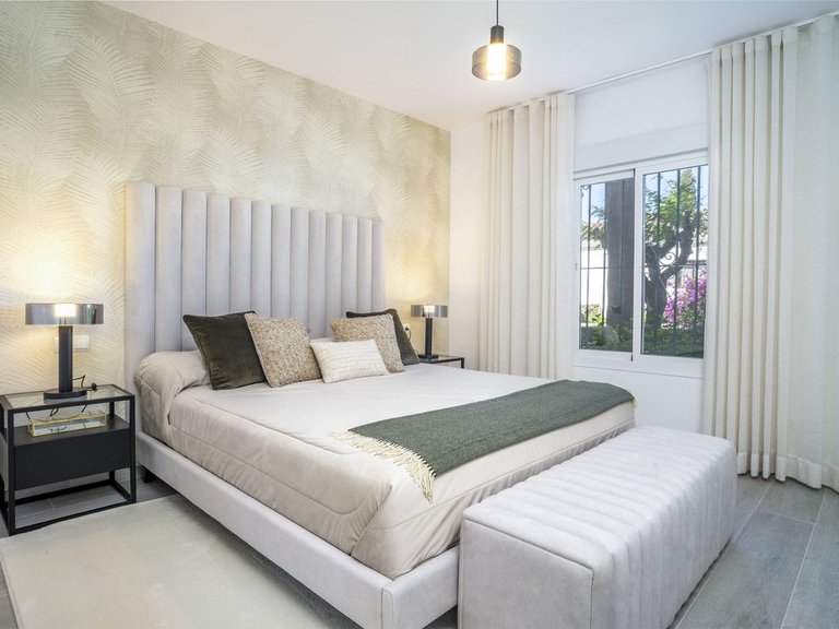 Apartment for Sale in Nueva Andalucía, Malaga 26