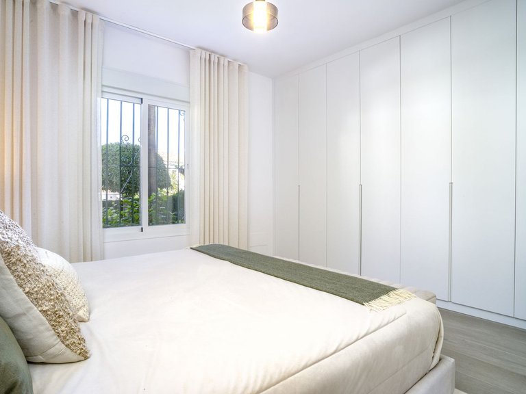 Apartment for Sale in Nueva Andalucía, Malaga 29