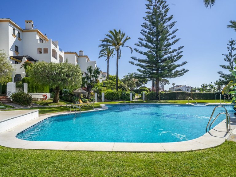 Apartment for Sale in Nueva Andalucía, Malaga 45