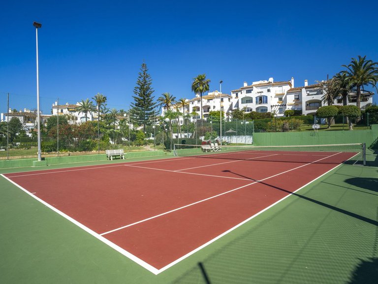 Apartment for Sale in Nueva Andalucía, Malaga 48