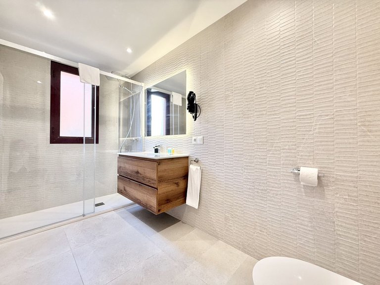 Apartment for Sale in Benahavís, Malaga 26