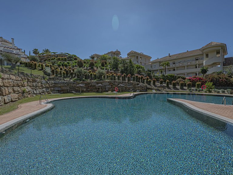 Apartment for Sale in Nueva Andalucía, Malaga 27