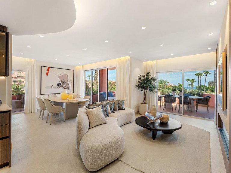 Apartment for Sale in New Golden Mile, Malaga 4