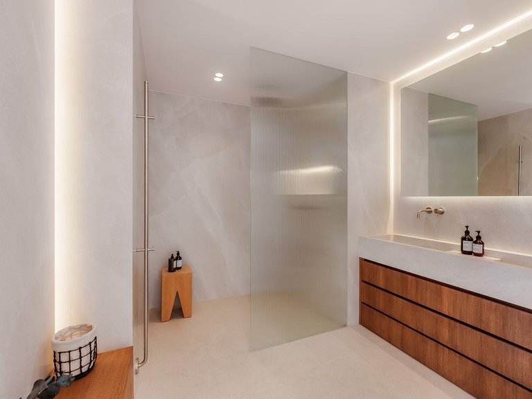 Apartment for Sale in Nueva Andalucía, Malaga 11