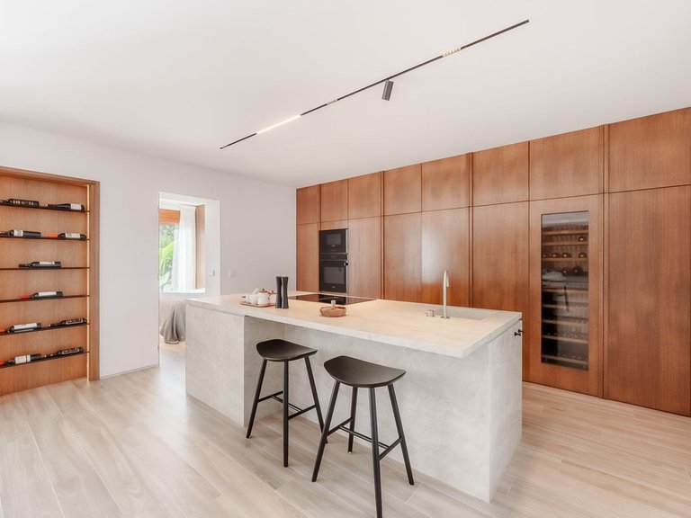 Apartment for Sale in Nueva Andalucía, Malaga 3