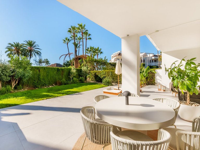 Apartment for Sale in Nueva Andalucía, Malaga 4