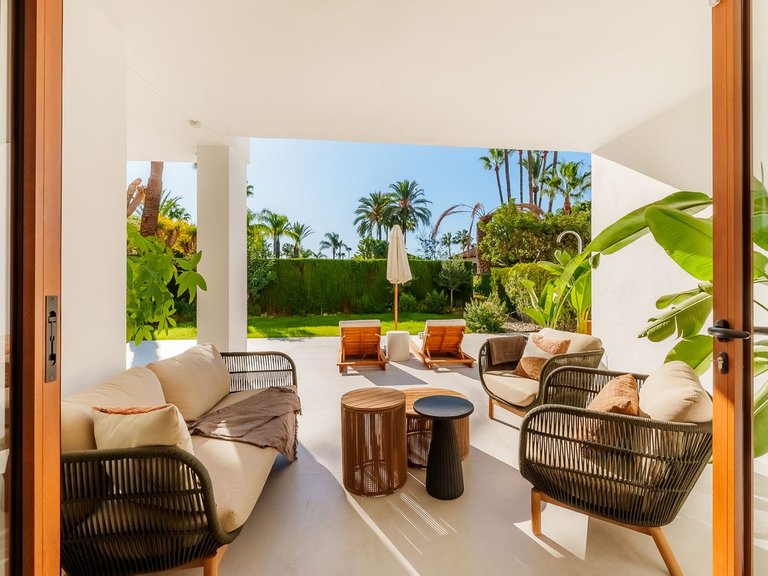 Apartment for Sale in Nueva Andalucía, Malaga 9