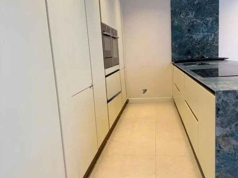Villa for Sale in Marbella, Malaga 8