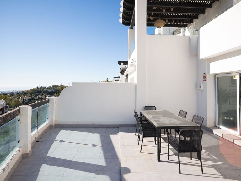 Apartment for Sale in Benahavís, Malaga 11