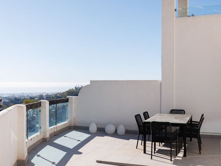 Apartment for Sale in Benahavís, Malaga 8