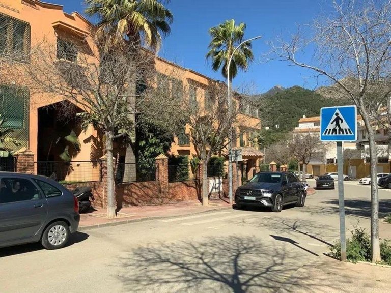 Apartment for Sale in Marbella, Malaga 16