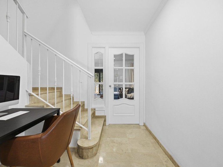 Villa for Sale in Nagüeles, Malaga 12