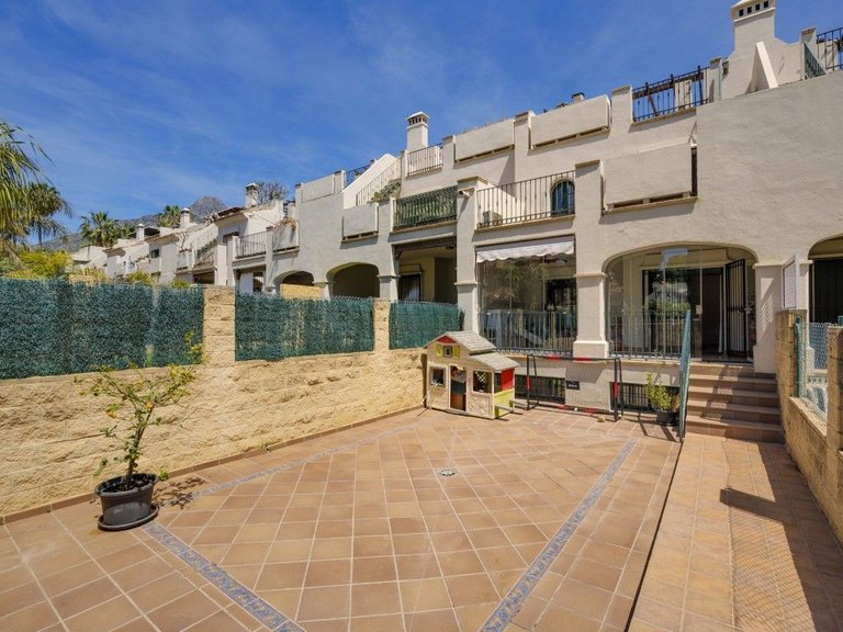Villa for Sale in Nagüeles, Malaga 7