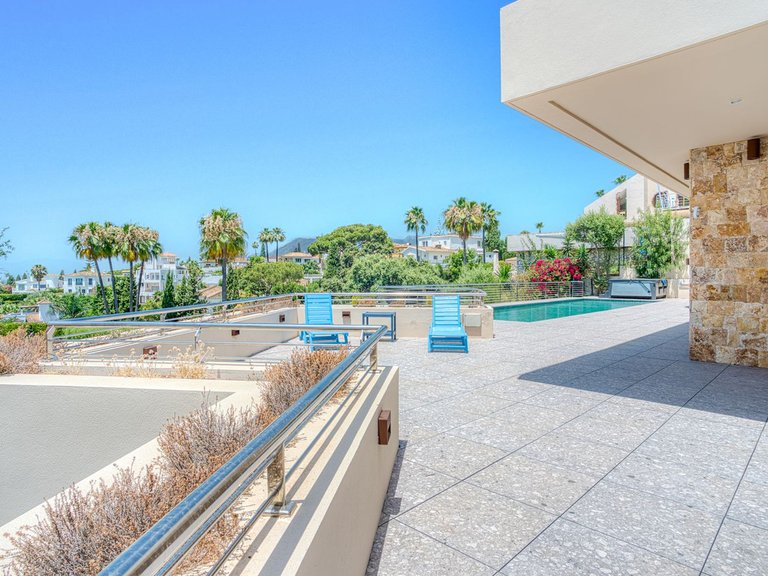 Villa for Sale in Elviria, Malaga 21