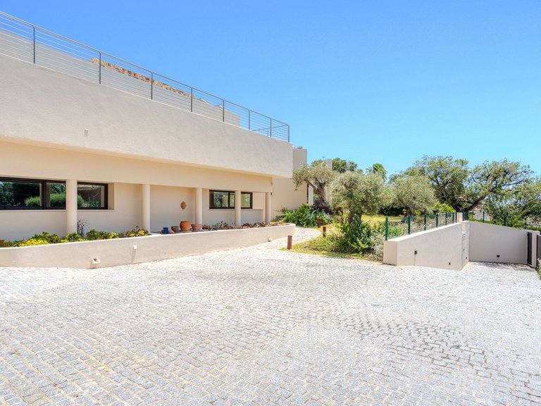 Villa for Sale in Elviria, Malaga 31