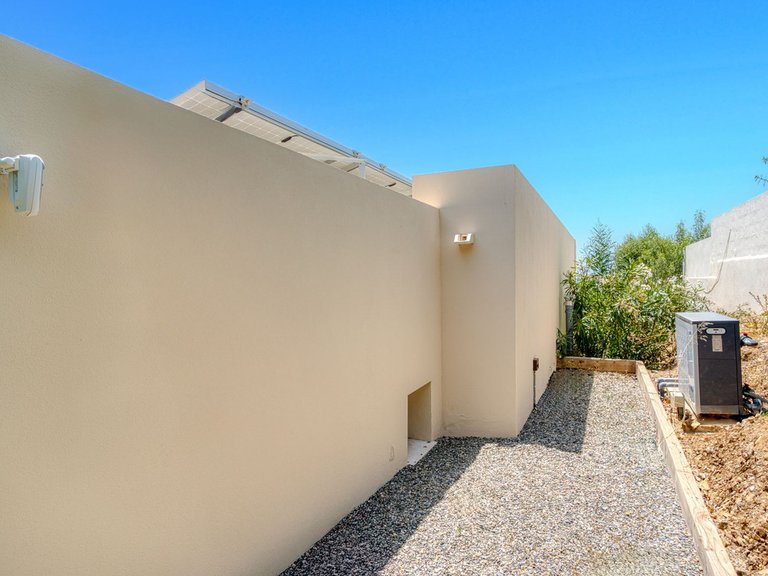 Villa for Sale in Elviria, Malaga 39