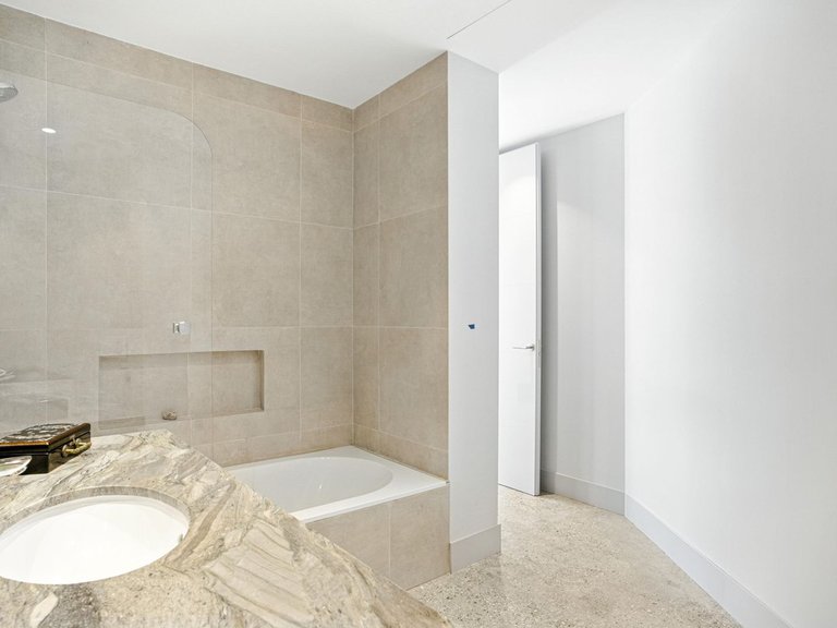 Villa for Sale in Elviria, Malaga 58