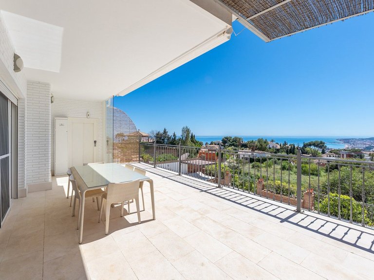 Villa for Sale in La Capellania, Malaga 14